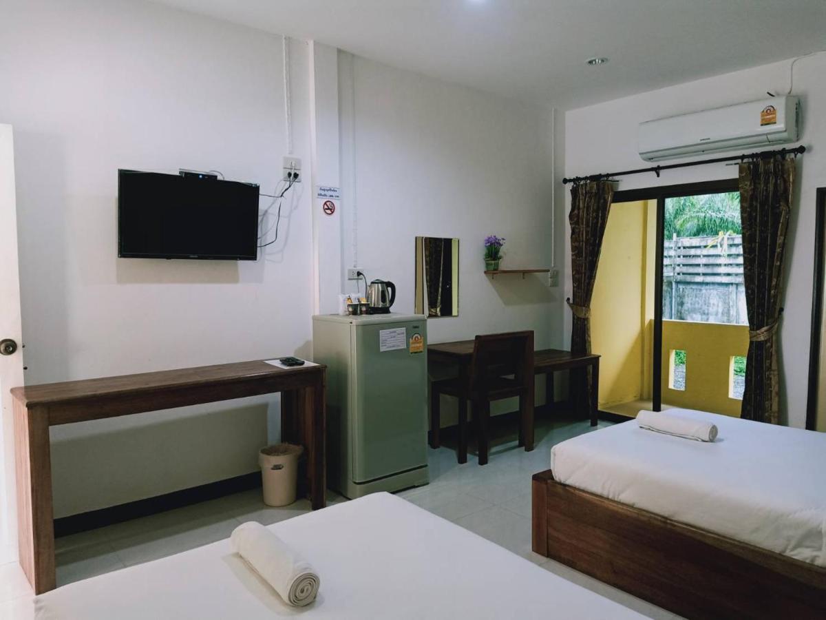 攀牙府 Rachawadee House酒店 外观 照片