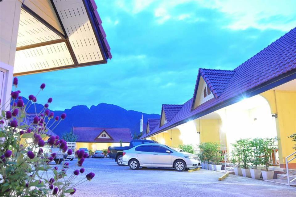 攀牙府 Rachawadee House酒店 外观 照片